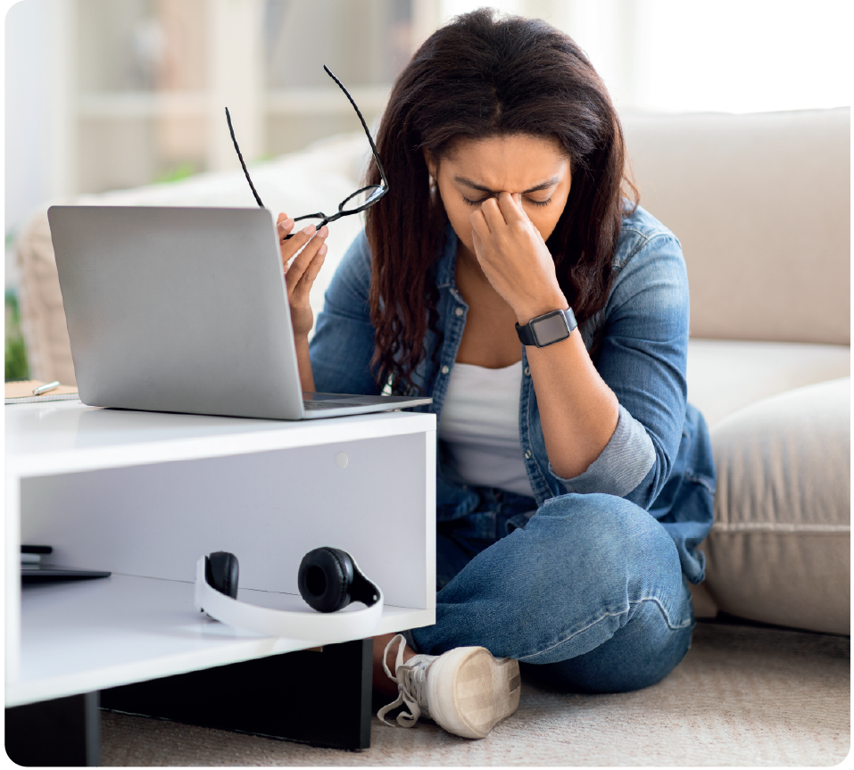 Pessoa com sinais de estresse e ansiedade